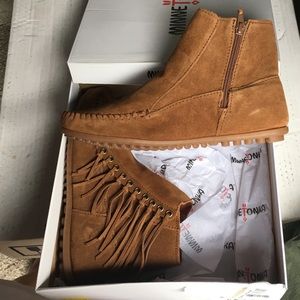 Minnetonka Mocassin Boots